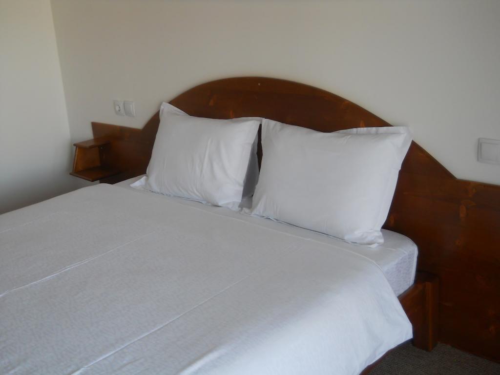 Pensiunea Poezii Alese Valea Drăganului Habitación foto